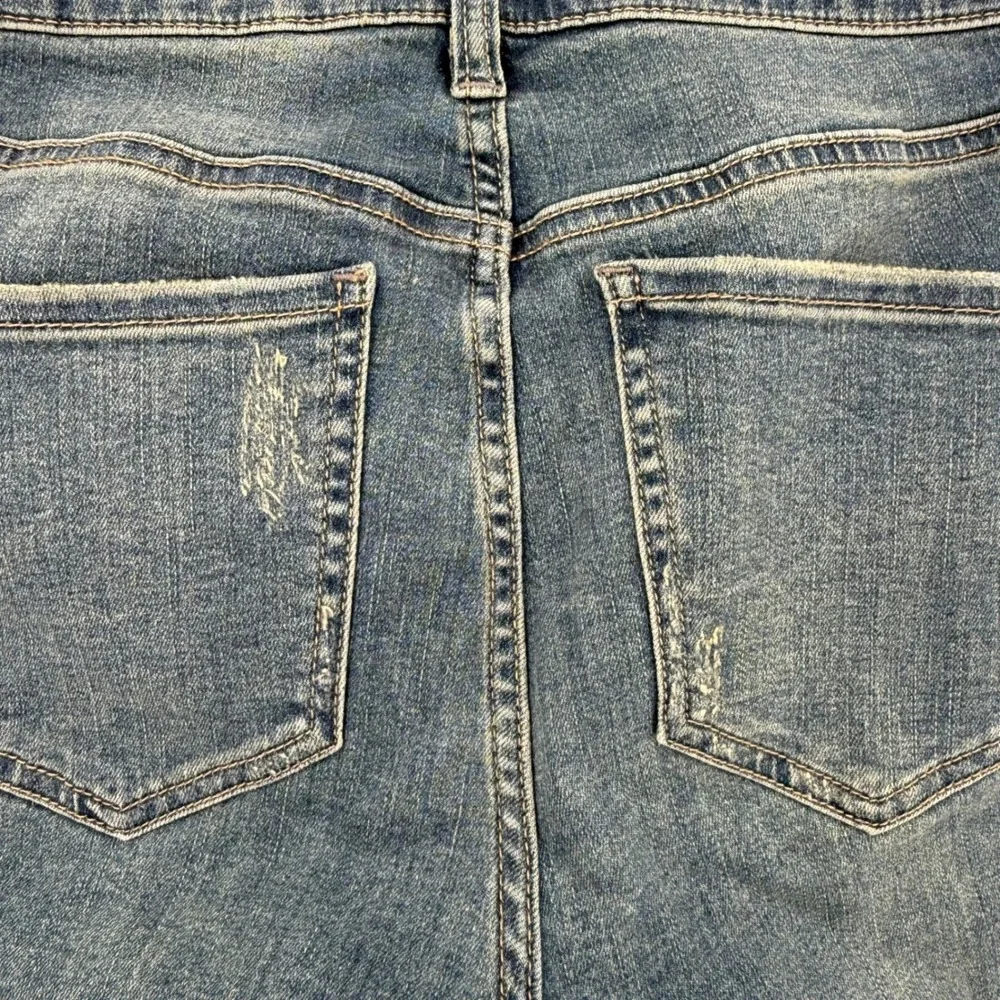 Free People Distressed Frayed Hem Crop Jeans Blue Denim Womens Size 28‎